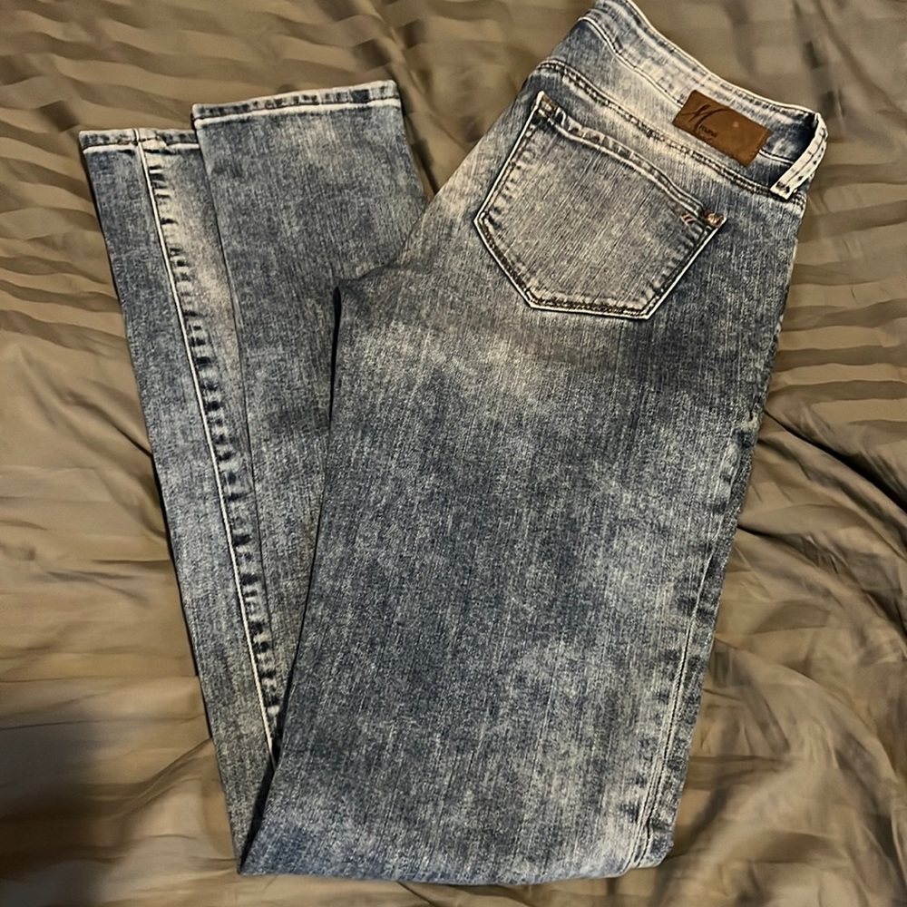 Acid wash jeans